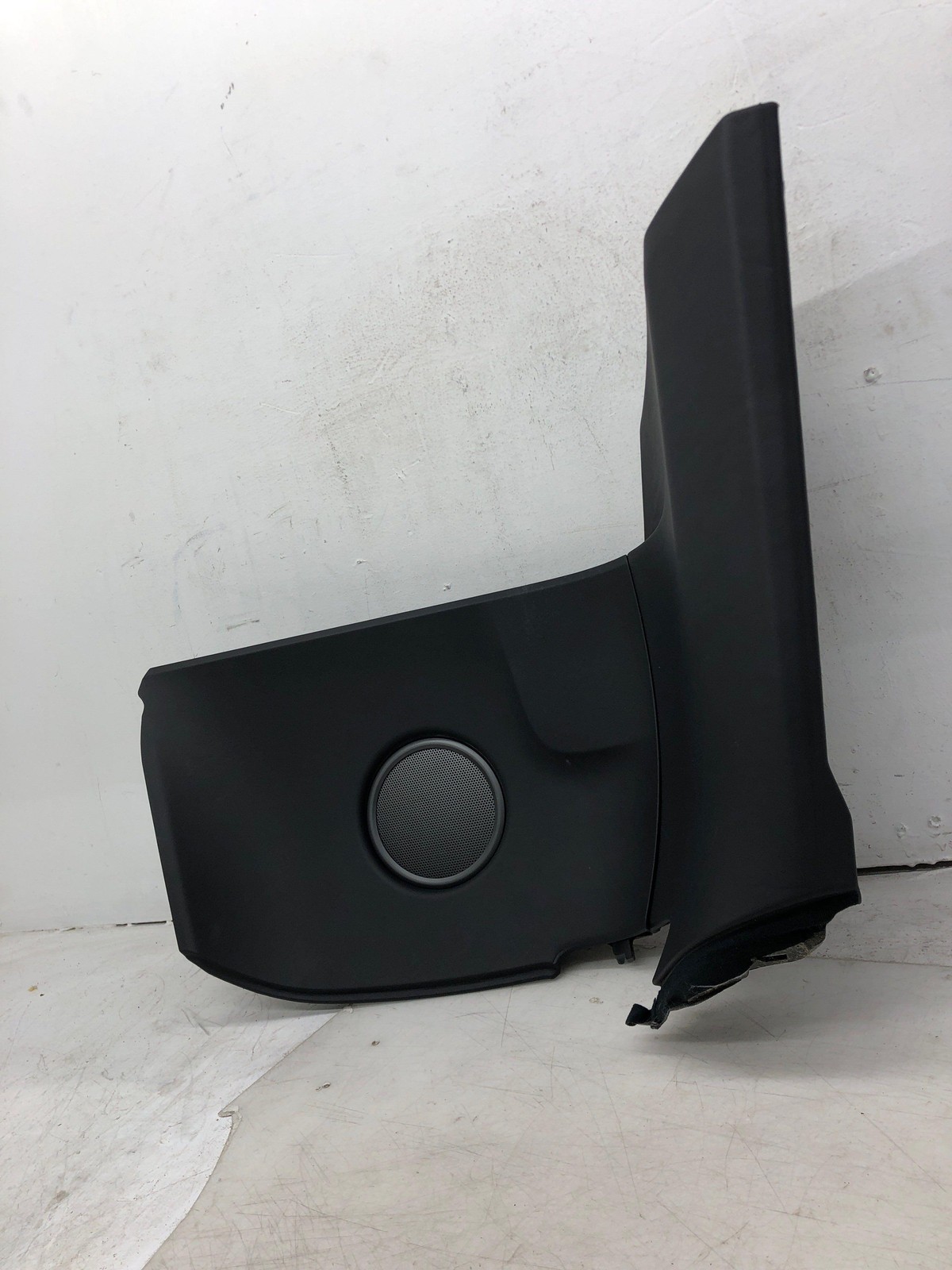 Aston Martin Vantage 2020-2023 Rear Right Quarter panel trim
