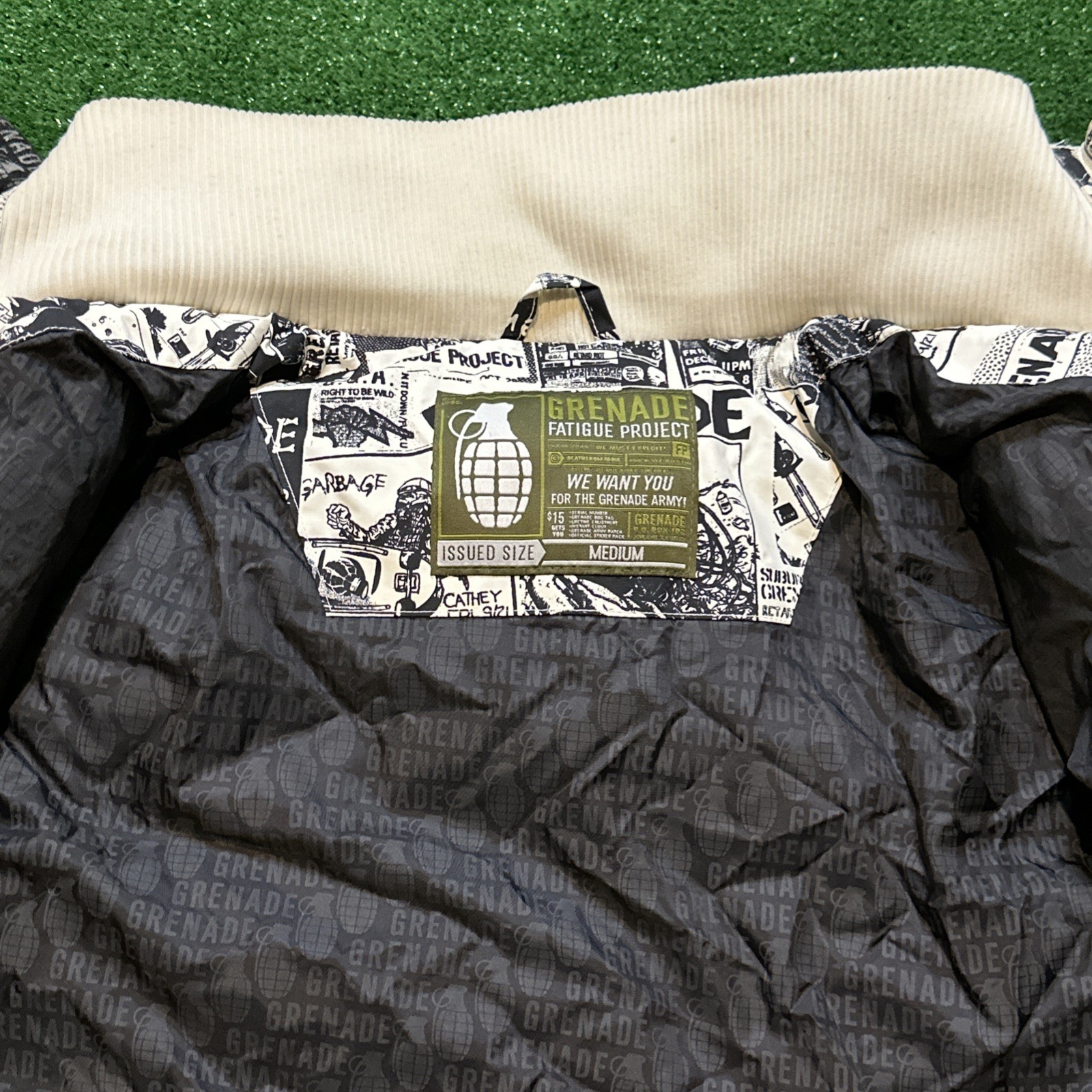 SAMPLE Grenade Fatigue Project Snowboarding Jacke… - image 4