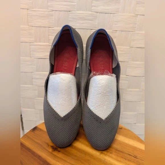 Zapatos planos de ballet Rothy's The Flat gris pata de gallo cómodos Foto 3 de 4