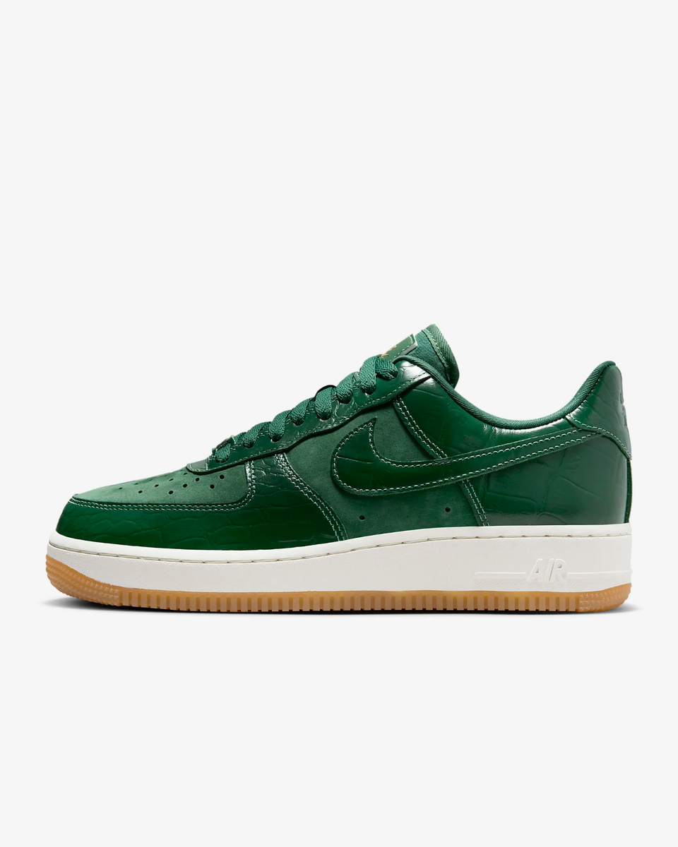 新品NIKE AIR FORCE 1 07 LX \"Oil Green\" 26 Nike Air Force 1 '07 LX Oil Green for Sale | Authenticity