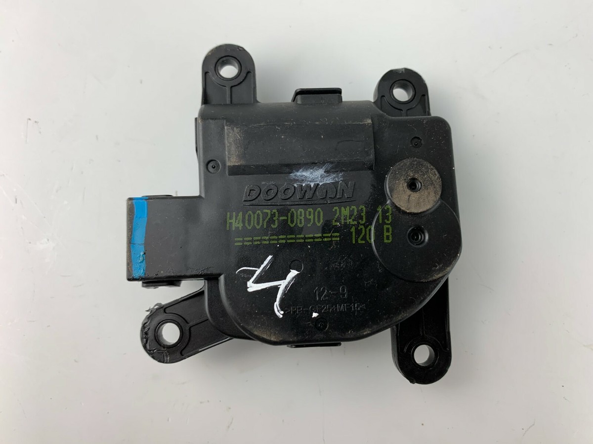 2013 Hyundai i40 Heater Flap Motor Actuator Unit H40073-0890 | eBay