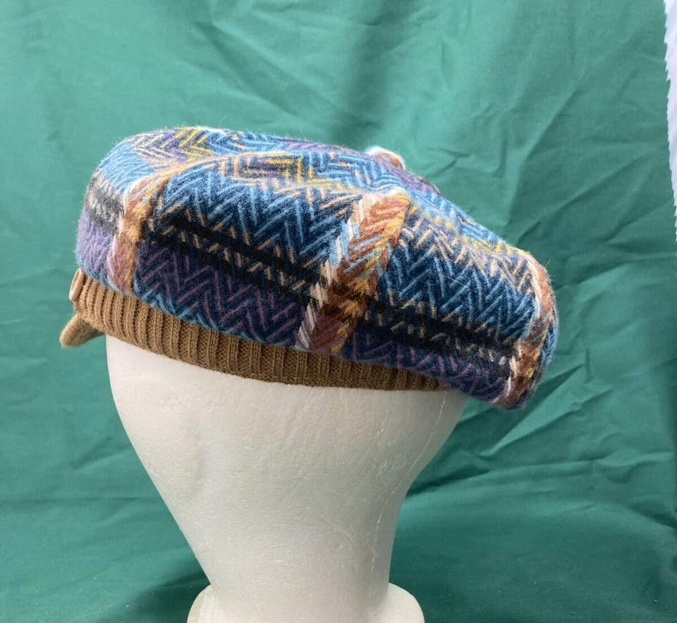 Women Knitted Hat Newsboy Cap With Visor, One Size fits Most Foto 3 de 4