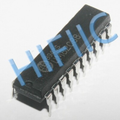 1PCS UM82C88 Real-Time Clock(RTC) DIP20