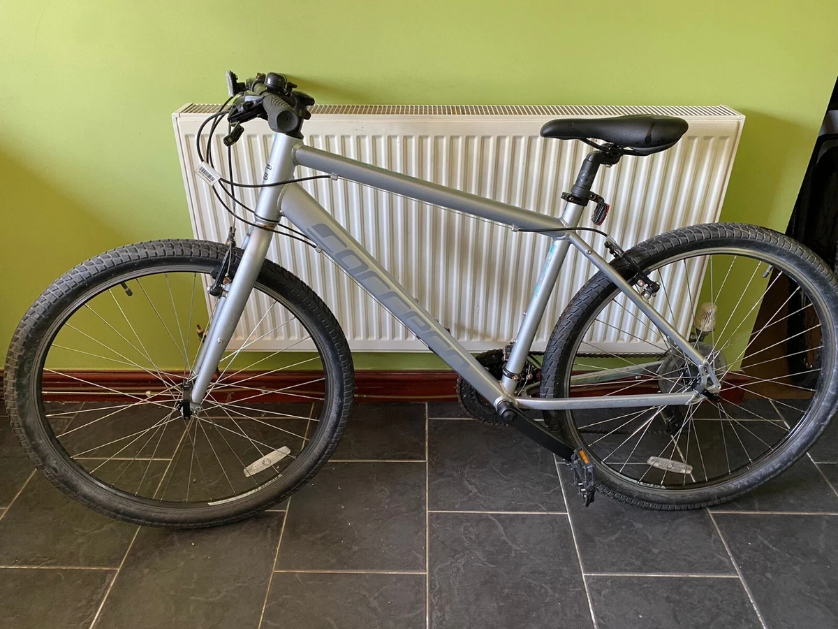 Carrera parva hybrid bike hot sale