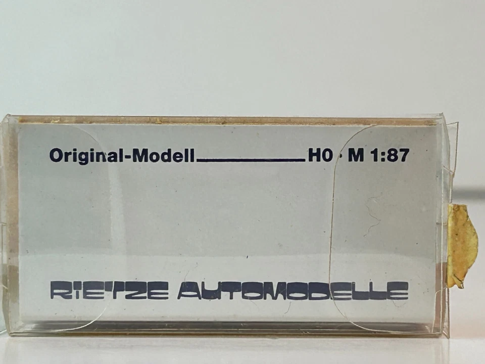 Modelos Rietze escala 1:87 Audi 80 sedán Foto 4 de 4