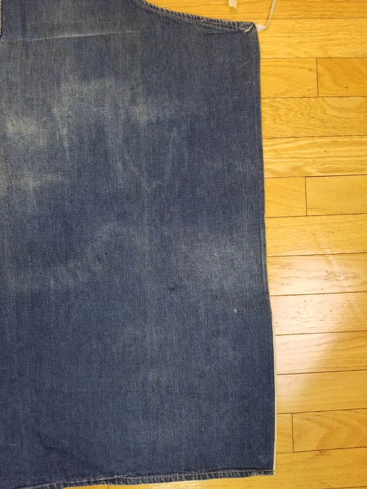 VINTAGE 50' UNBRANDED SELVEDGE DENIM WORK APRON SZ 27 INCH X 33 INCH - Image 2 of 4