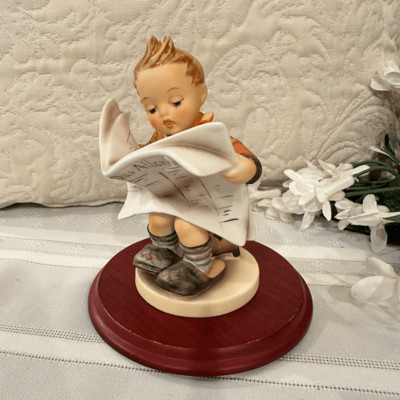 M.J. Hummel Goebel Latest News  Boy reading the Newspaper RARE Vintage 1960s