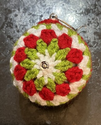 SCHÖNE handgehäkelte traditionelle Weihnachtskugel Ornament Pailletten 2,5'' Geschenk