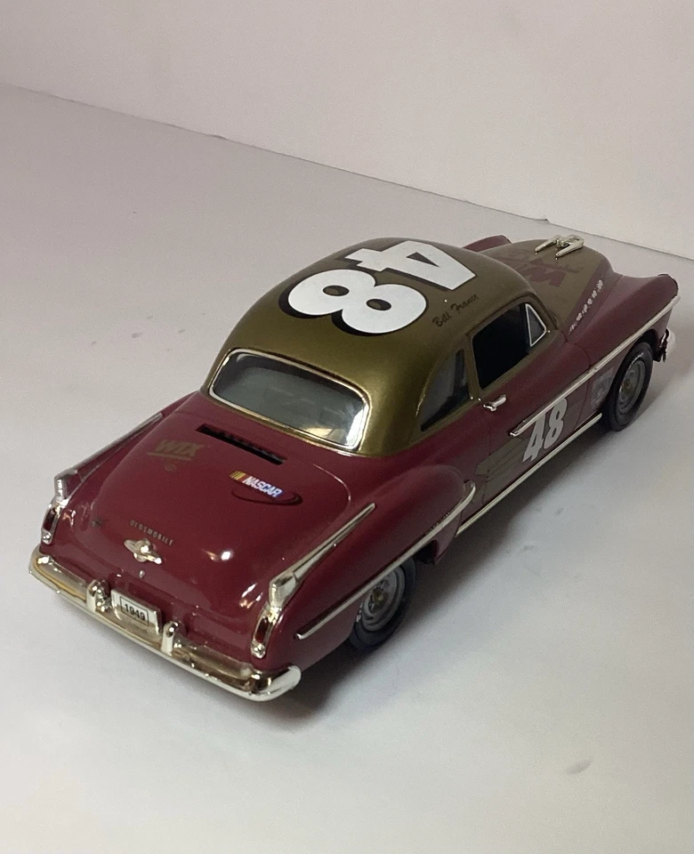 ERTL ESCALA 1/24 NASCAR WIX FILTROS 1949 OLDSMOBILE ROCKET 88 BILLETES FRANCIA EXCELENTE ESTADO Foto 2 de 4