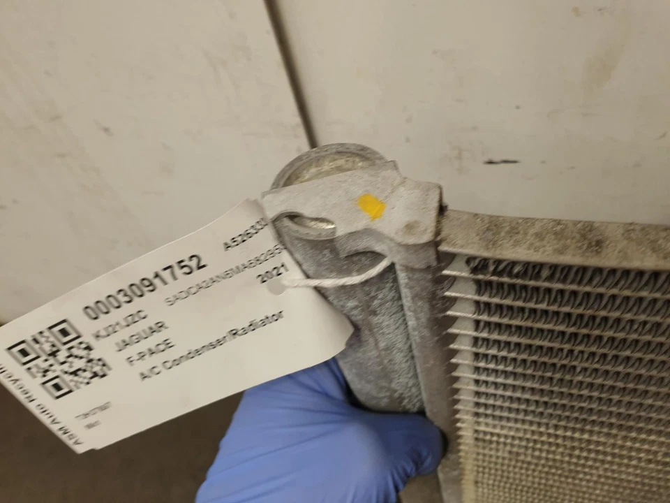 JAGUAR F-PACE MK1 2021 AIR CON CONDENSER 2.0L AJ21D 204DTY MHEV2 RDE2 - Image 2 of 4