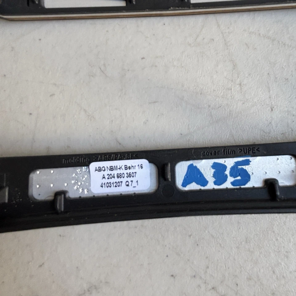 Interruptor de control de clima Mercedes-Benz C300 2008-2014 bisel de ajuste A2046803507 OEM. Foto 4 de 4