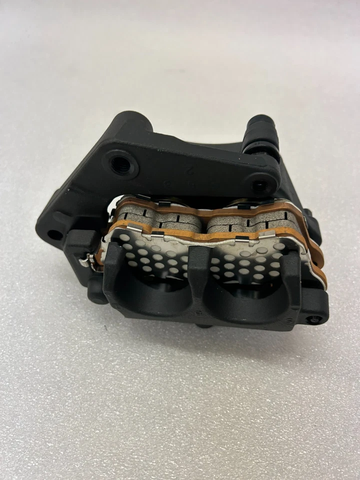 Pinza de freno delantera izquierda negra Harley-Davidson XL 1200 CX Sportster Roadster 13 Foto 4 de 4