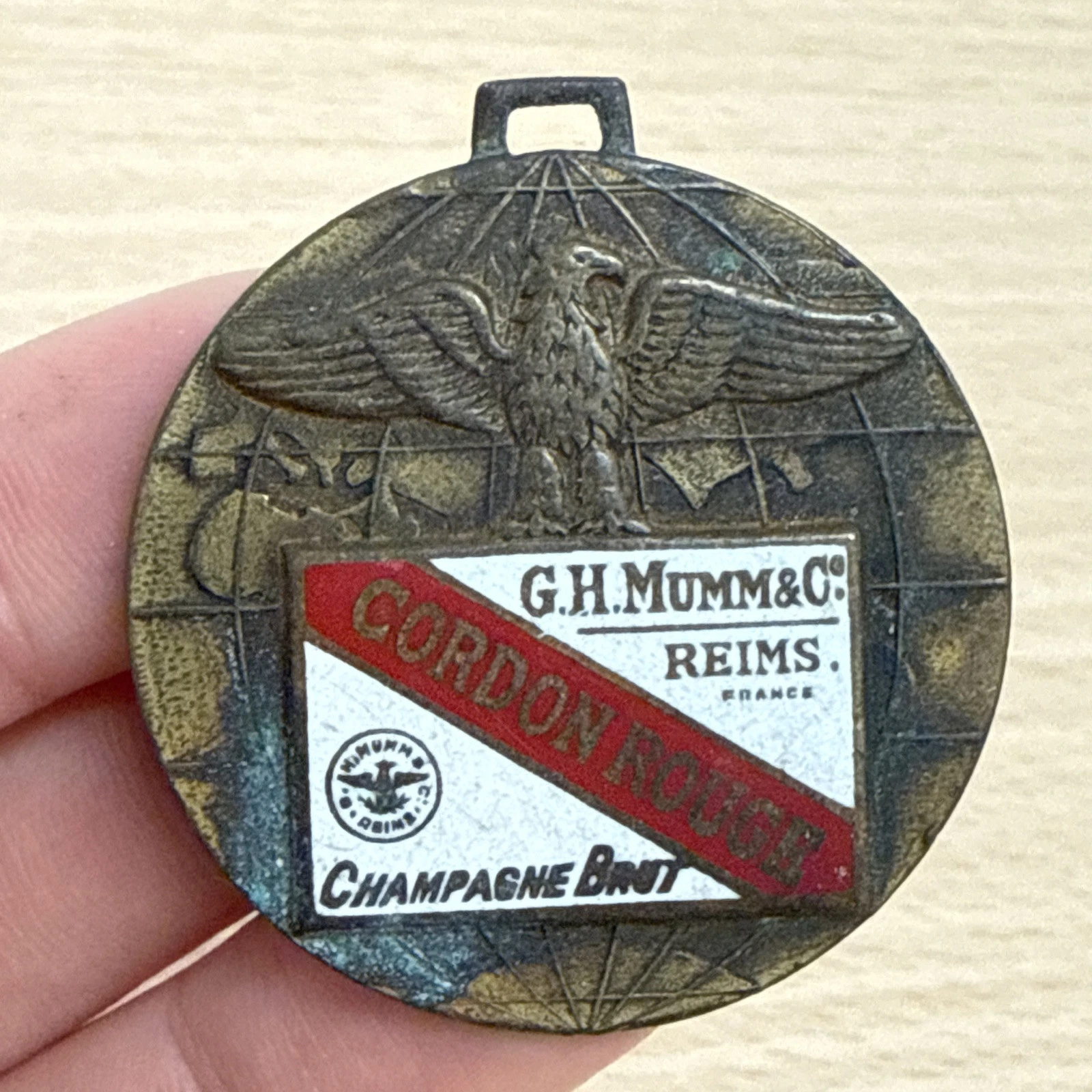 Médaille Pendentif Cordon Rouge Champagne Brut G.H Mumm Et Cie Reims