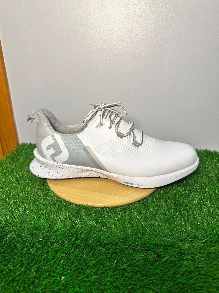 全新 FootJoy 高尔夫 FJ Fuel 无钉鞋 白色/灰色/蓝色 14 码 中号 — 第 2/4 张图片