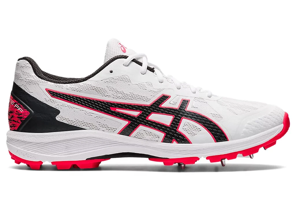 Cricket spikes size best sale 7