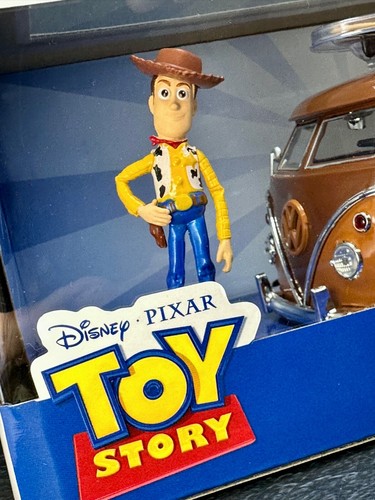 SHIPS FREE! Jada Disney Pixar TOY STORY Woody & Volkswagen 21 Window T1 VW Bus - Picture 8 of 15