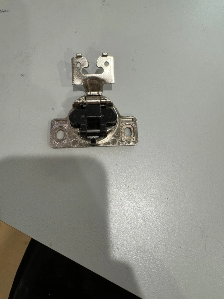 Bisagra de cierre automático MEPLA 510.356.00.13 (se vende individualmente) Foto 2 de 2