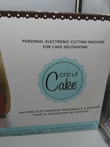CRICUT CAKE / Personal Electronic Cutting Machine for Cake Decorating Red CCA001 - Picture 2 of 12