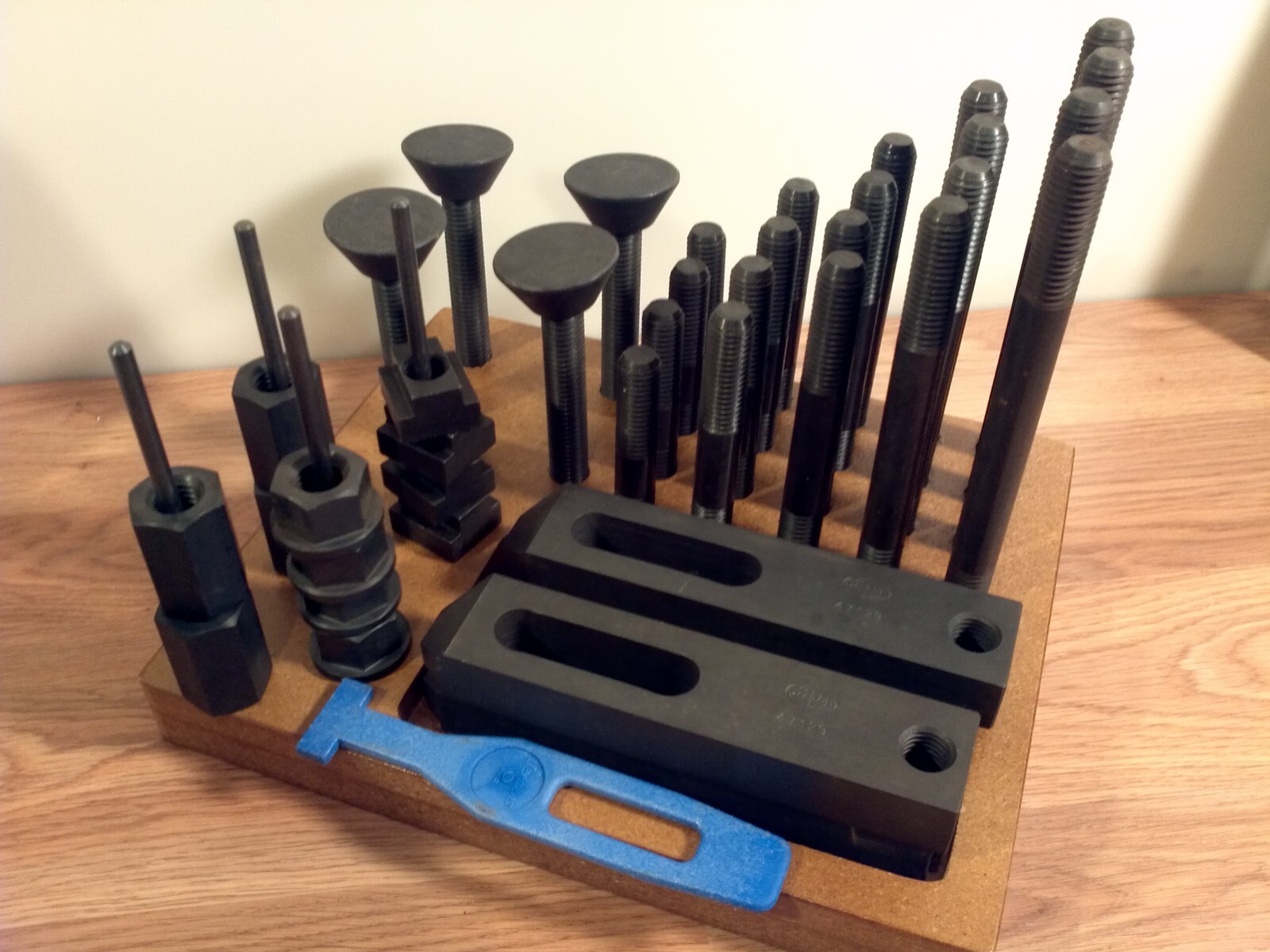 JERGENS Tool Specialty Co 40pc. set milling machine kit 5/8, 45028 USA