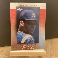 Score 1998 First Pitch Derek Jeter SS 7 New York Yankees Baseball Insert Card