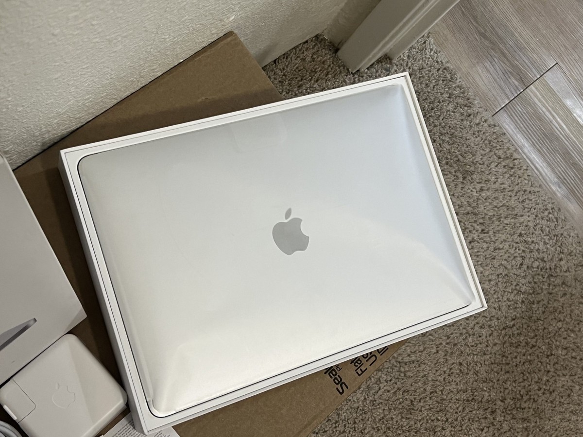 [美品] Apple MacBook Pro 13インチ 2018 A1989 s-l400.jpg
