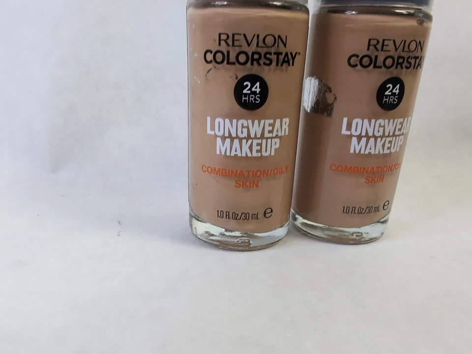 Revlon Colorstay Makeup Liquid Foundation Pump Combination/Oily #260 Light Honey - Image 3 of 4
