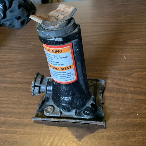 1980 1987 91 1996 F150 F250 BRONCO FENDER MOUNT BOTTLE JACK ROADSIDE ASSISTANCE - Picture 3 of 3