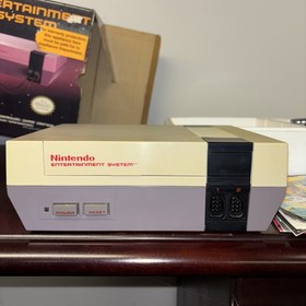 New Old Stock Original Nintendo NES Console Mario Duck Hunt Zapper Tested works