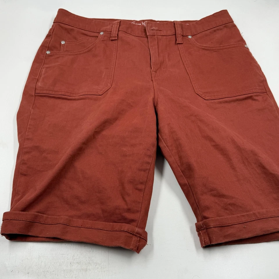 Bermudas Gloria Vanderbilt para mujer 12 rojas efecto adelgazante informales dobladillo enrollado Foto 2 de 4