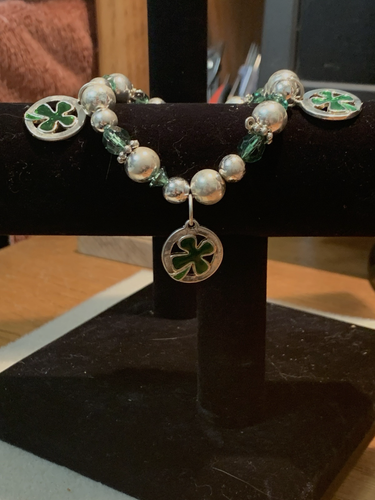 *NUEVO ANUNCIO* BRAZALETE TRÉBOL CELTA ARTESANAL DE 4 HOJAS Y CRISTAL - NUEVO - Imagen 4 de 8