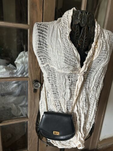 Bolso de Hombro Salvatore Ferragamo Mini Cadena Pochette Gancini Cuero Negro Usado - Imagen 11 de 17