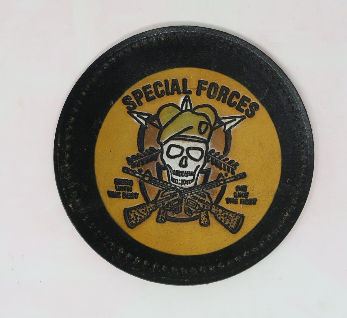 1960's US Special Forces Skull & Guns(Bones) Leather Patch Vietnam