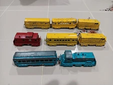  VINTAGE 8 Eight CAR METAL MIDGETOY TRAIN SET BUY IT NOW AT LOW Per Piece Cost