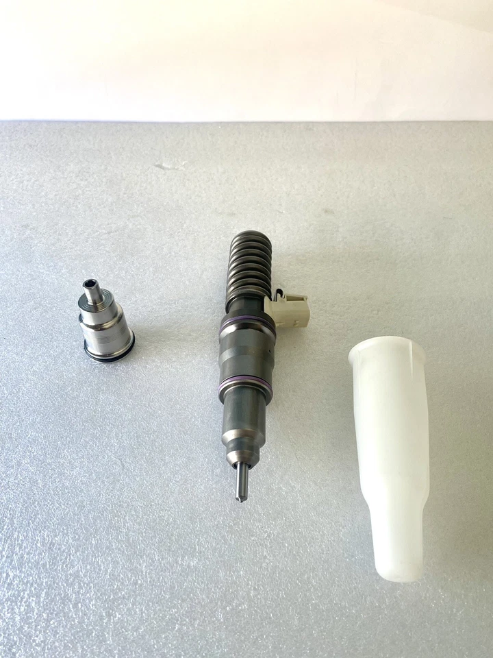 Fuel Injector for Volvo or Mack D13 MP8 engine US14 P/N 22479124 injector Sleeve - Image 3 of 4