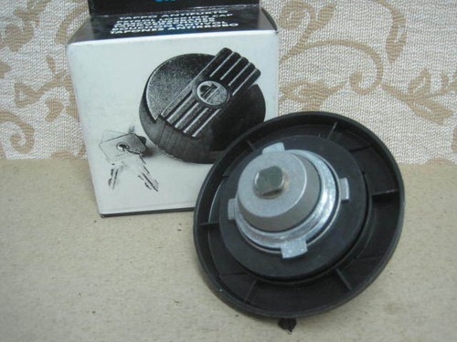 NOS HILLMAN SUNBEAM BEDFORD FORD PETROL FUEL CAP # 611402 - Picture 3 of 4