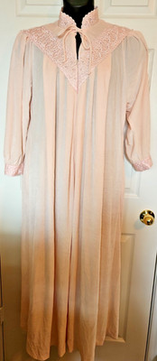 VTG Christian Dior Large Pink Nylon Blend Velour 1/4 Zip Robe Lounger Lace Trim