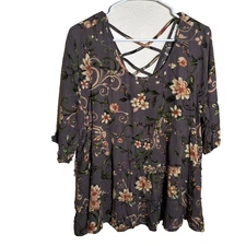 Cato Blouse Women's Large Gray Floral Round Neck Short Sleeve Cage Shirt Top