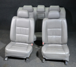 Mazda Xedos 9 Sitzausstattung Sitz Ledersitze vorne hinten Leder Grau