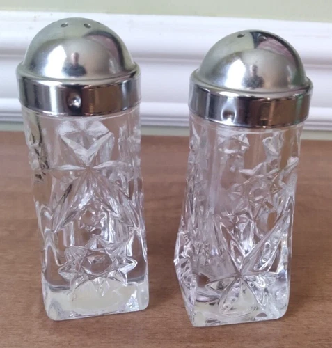 Vintage Anchor Hocking Star Of David Prescut Glass Salt And Pepper Shaker Set