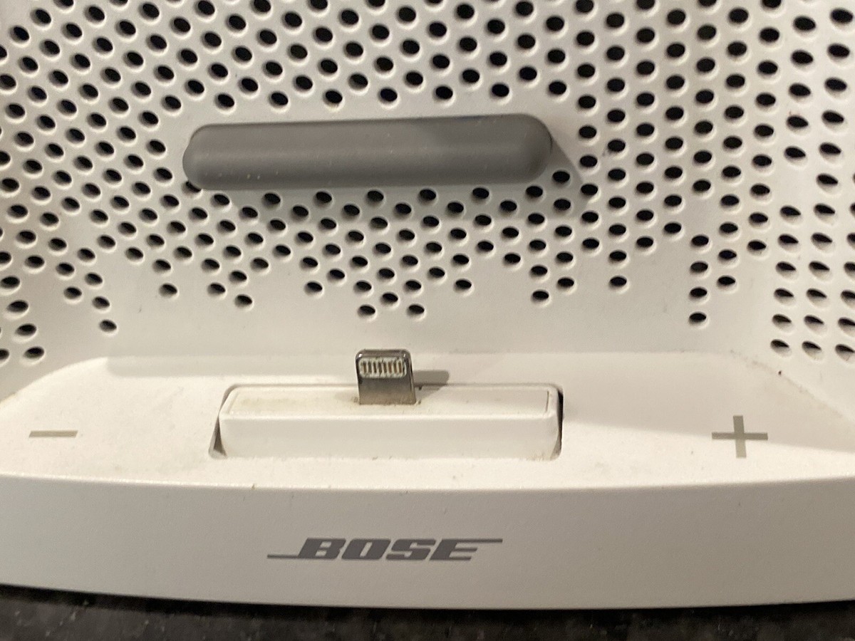 Bose SoundDock XT Speaker White & Yellow 100 % Working iPhone 6/7