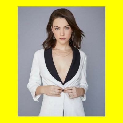 Violett Beane #B1T18 - 8x10 Photo Printed at a Lab
