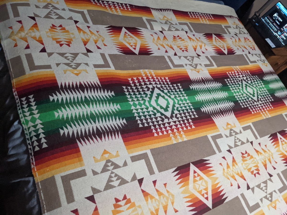 Vintage Pendleton Beaver State Chief Joseph Indian Blanket Vintage Pendleton Beaver State Chief Joseph Indian Blanket