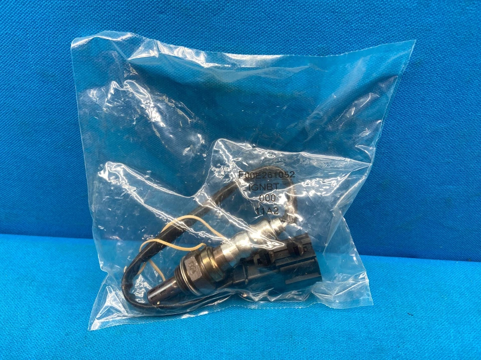 Bosch 13710 Oxygen Sensor For 2001-2002 Chrysler Dodge Caravan Voyager - Image 3 of 3