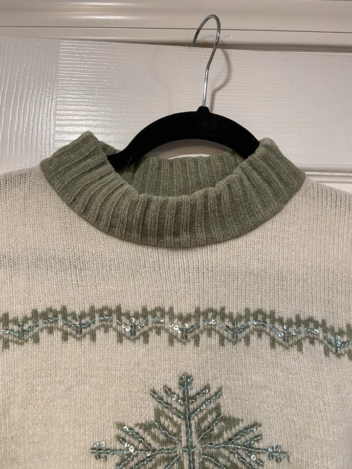 Suéter de Colección Jenny Talla L Copo de Nieve Cuentas Lentejuelas Tejido Invierno Vacaciones Verde Crema Foto 2 de 4