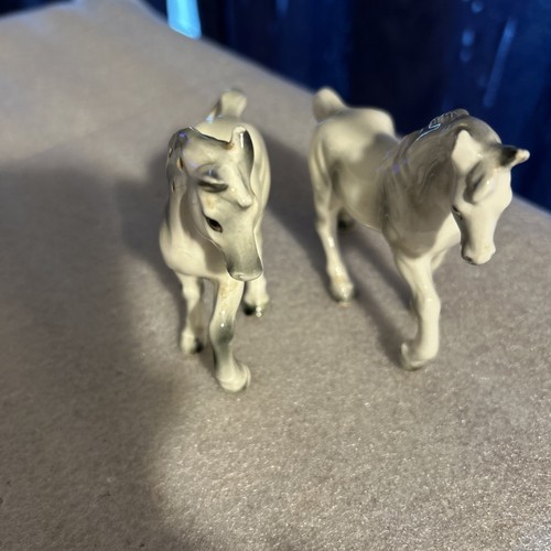 1950’s Vintage Enesco Horse Salt and Pepper Shakers with Corks / White B26#76
