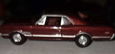 Auto World Oldsmobile 442 1:64 Diecast Car Red Silver 2023 Model