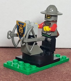 Lego Castle 2 Sets #4816 Knight's Catapult, #4801 Defense Archer Princess Storm