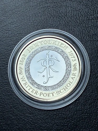 2023 UK 2 Pounds — photo from another recent sale