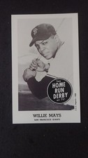 1988 Oversized  B/W glossy REPRINT HRD card Willie Mays  ( G to VG )