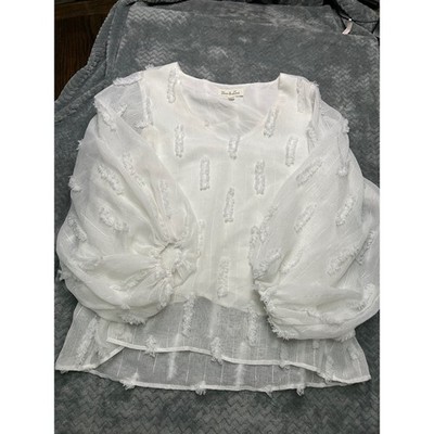 Vine & Love White Eyelash Fringe Metallic Stripe Puff Sleeve Blouse VT31310L L